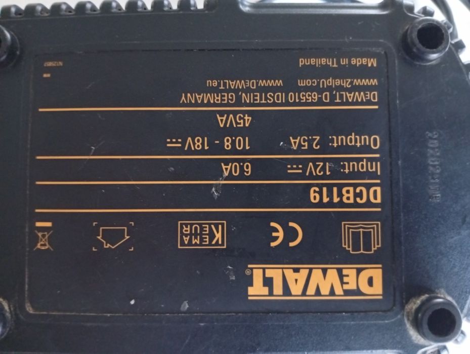 încărcător dewalt 18v la 12v auto