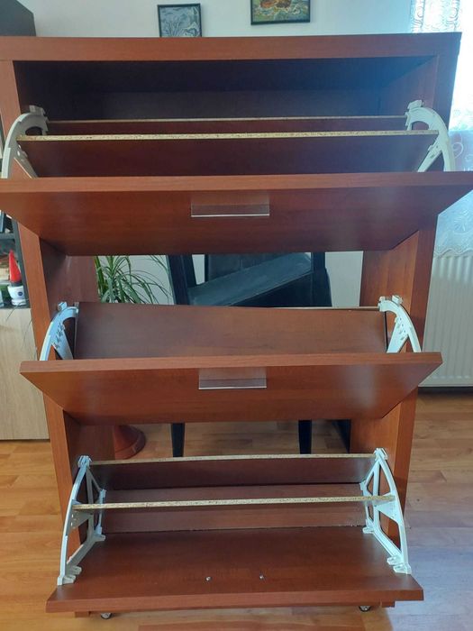 Dulap-etajeră pentru încalțăminte