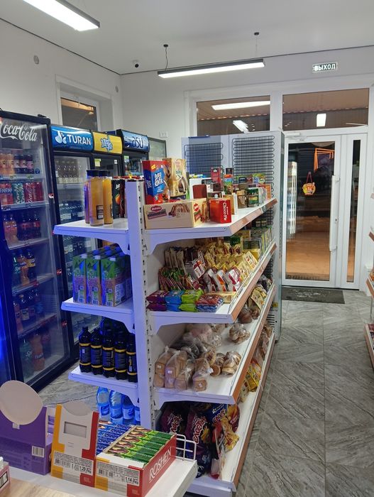 Продам стеллажи белого цвета