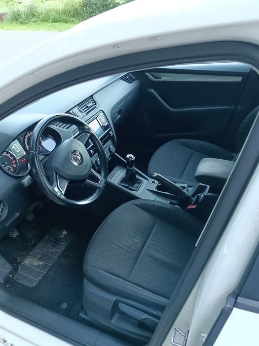 SKODA Octavia 2019 — imagine 5