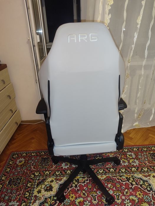 Продам  игровое кресло