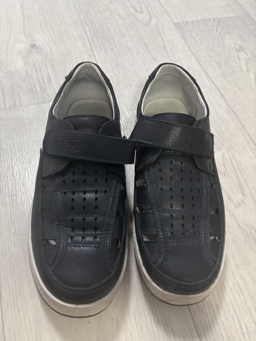 Школьные туфли.Сменная обувь