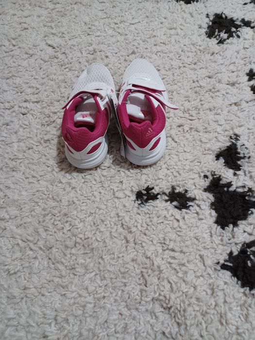 Adidasi si ghete Adidas.