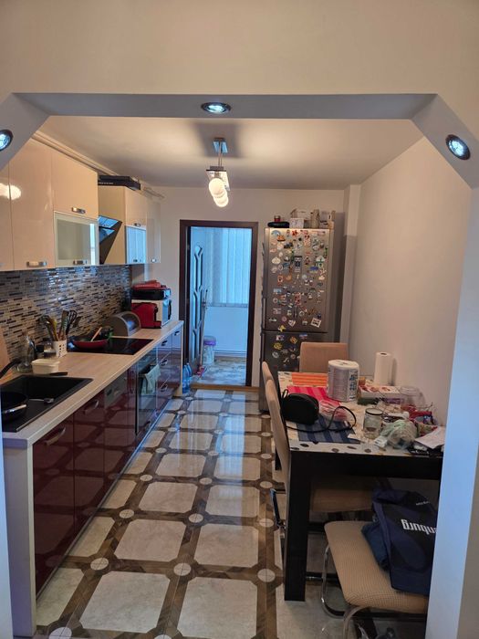 Vand Apartment cu 3 camere,et 3,  Zona visoi in Campulung muscel