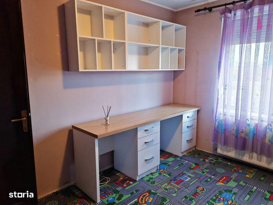 Apartament 3 camere de vanzare Rogerius