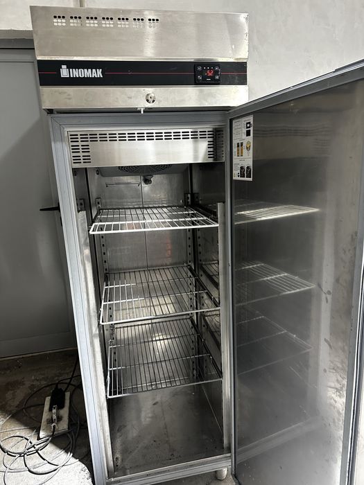 Професионален хладилник