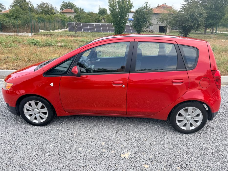 Mitsubishi Colt 1.3i 95 кс., 5 ск., 95000 км., 2009 г., евро 4, обслужена, поддържана редовно, много добро състояние, 2 ключа, реални километри.
