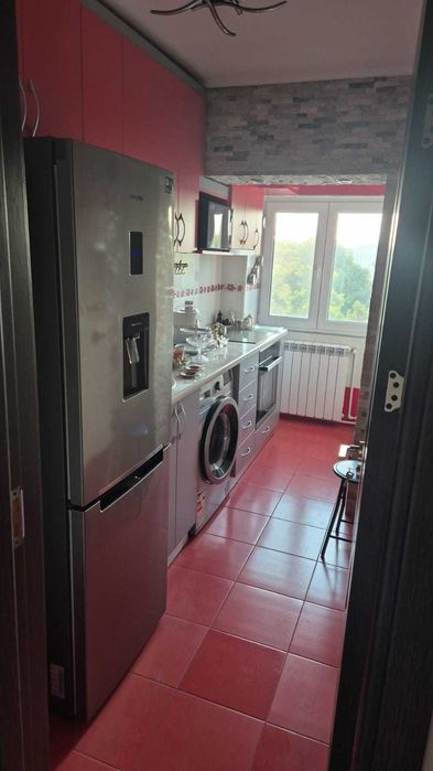 Garsoniera decomandata zona Far/Bila