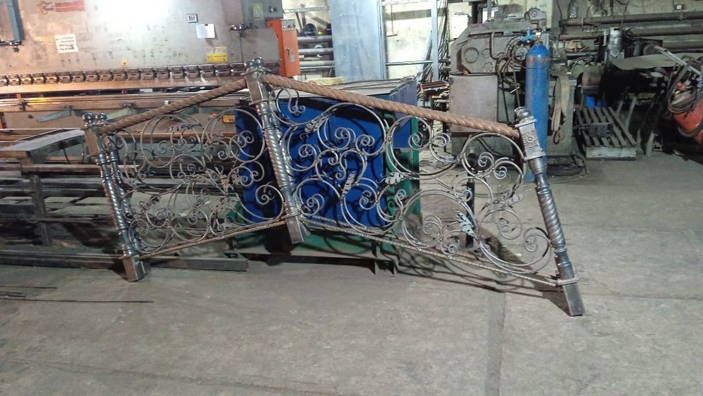 Двери входные железные