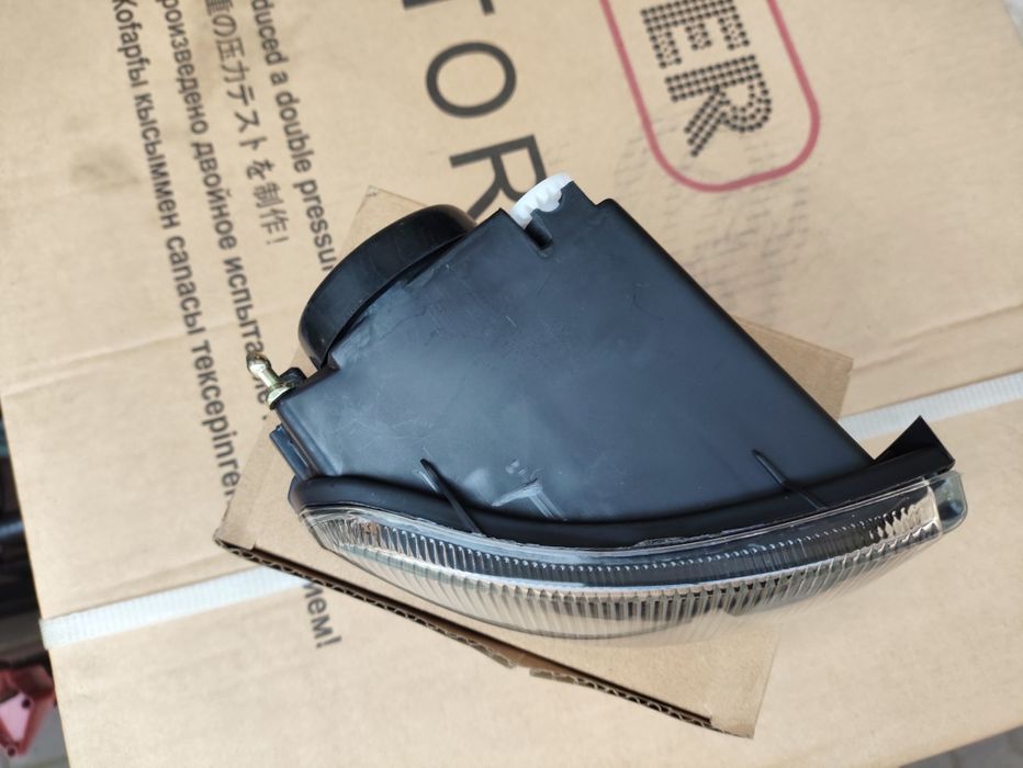 Авенсис туманки 98 год