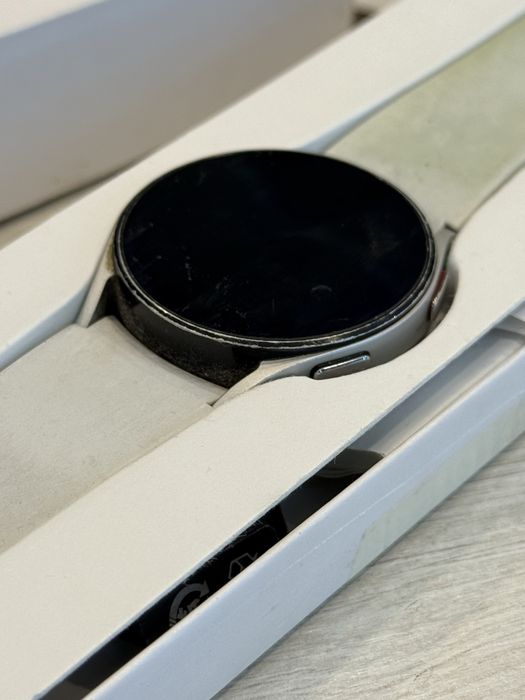 Samsung Galaxy Watch 4