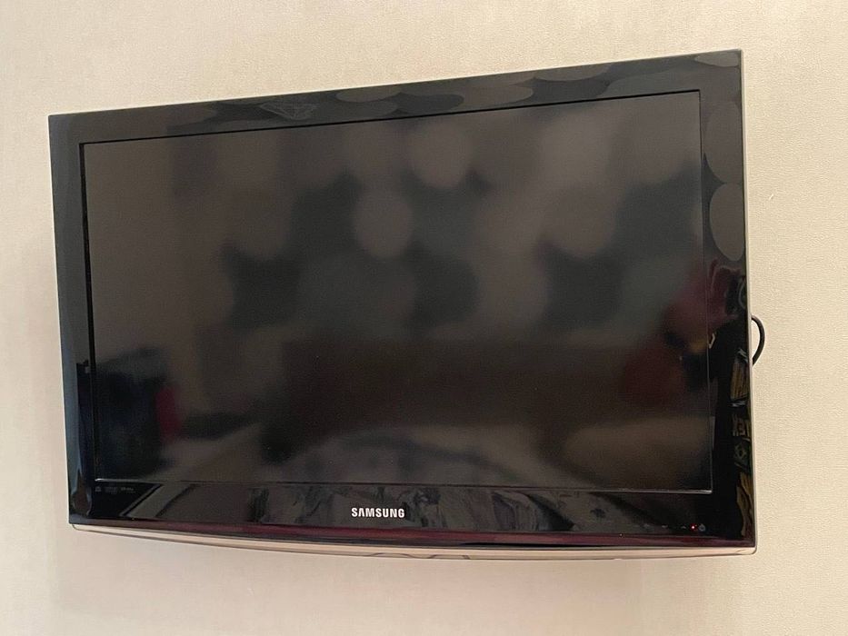 Телевизор Samsung, 32. Оригинал