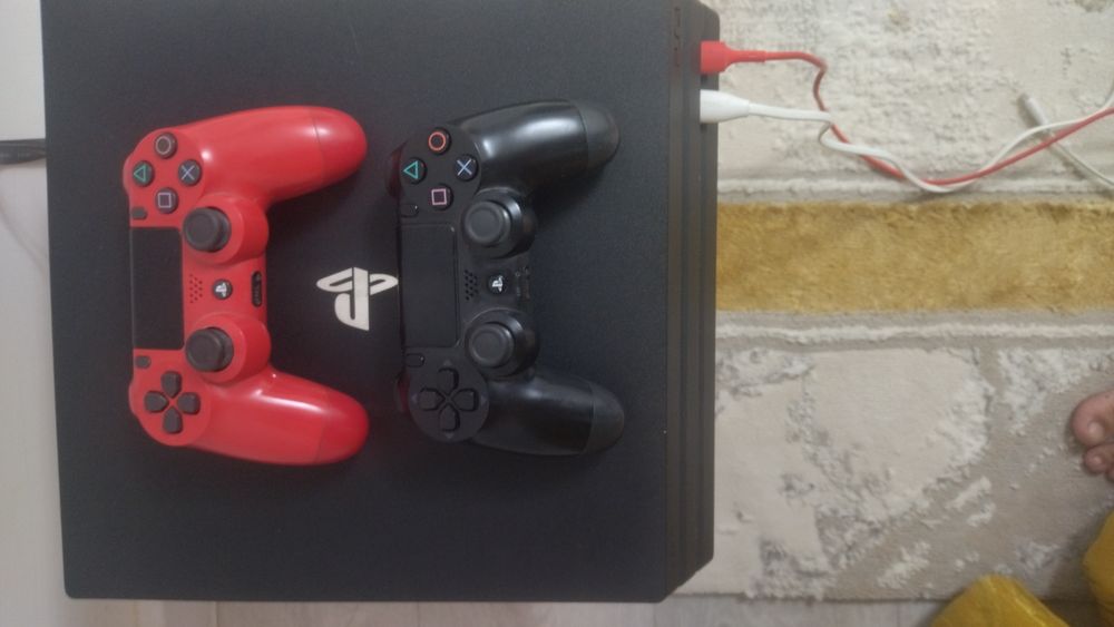 Play station 4 pro