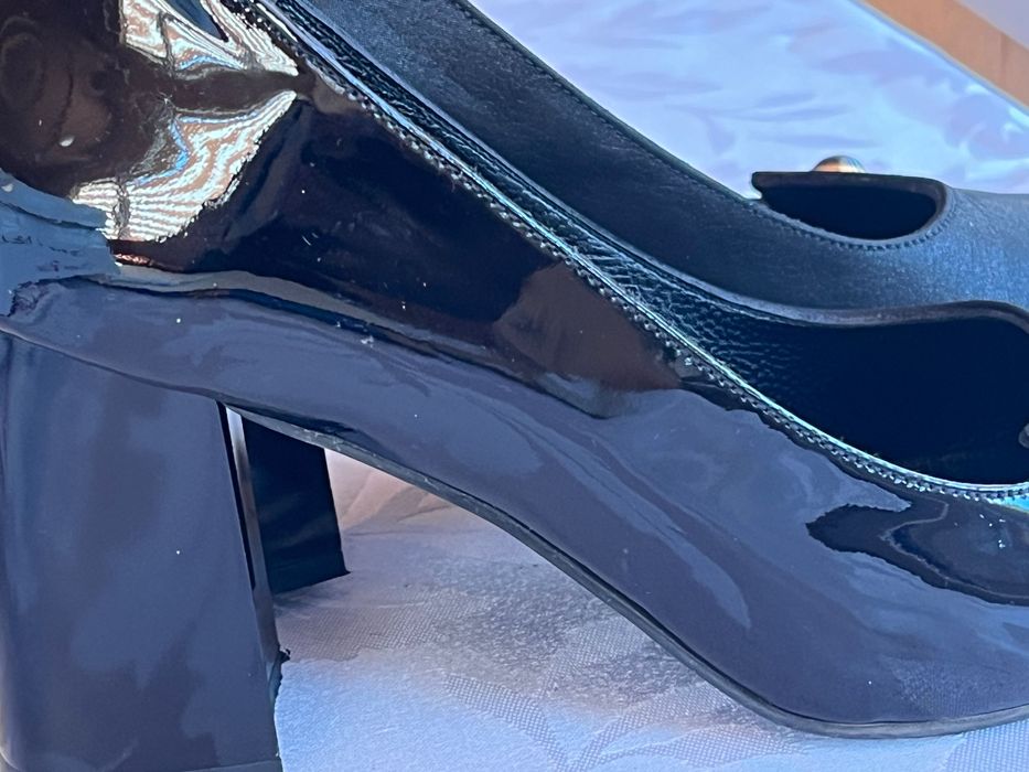 Обувки почти нови