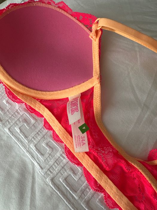 Сутиен Victoria’s Secret push-up “bralette”