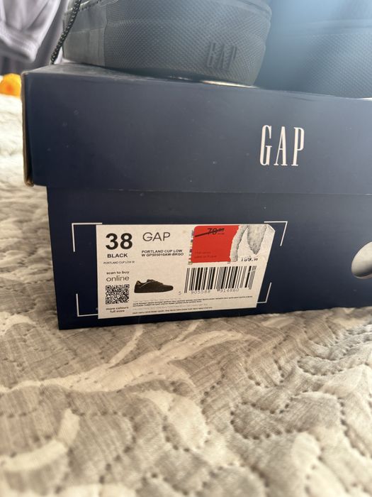 Дамски маратонки GAP