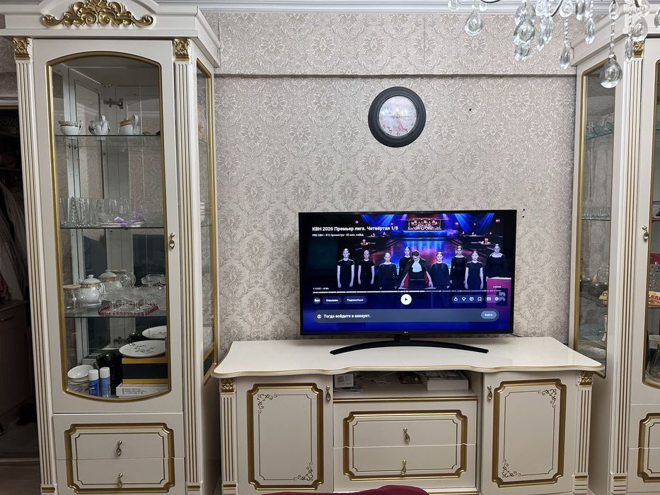 Продам горку для гостинной
