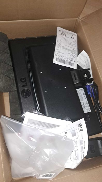 Продава се монитур