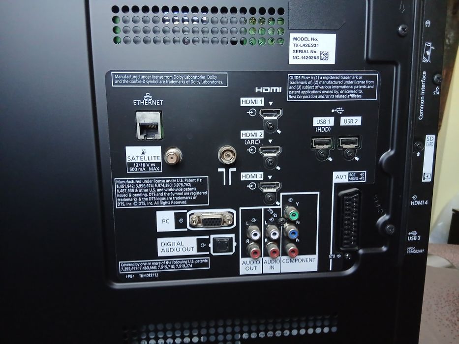 Panasonic lcd 42 инча
