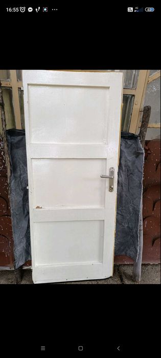 Продавам входни метални и вътрешни интериорни врати и комарници