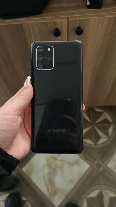Самаунг   s10 lite