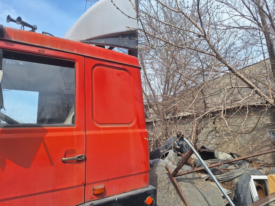 Продаю тягач Маз