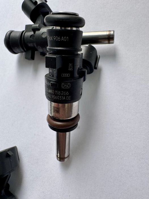 Injectoare NOI Originale VW Audi Skoda Seat 06L906031D 06L906031A 2.0 TSI 1.8 TSI