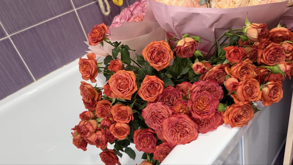 Гүл гүл сатылады