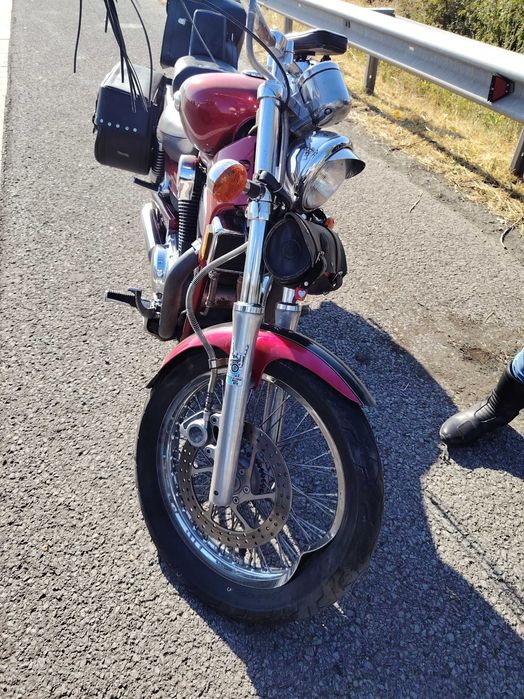 Suzuki Intruder vs1400 AVARIAT