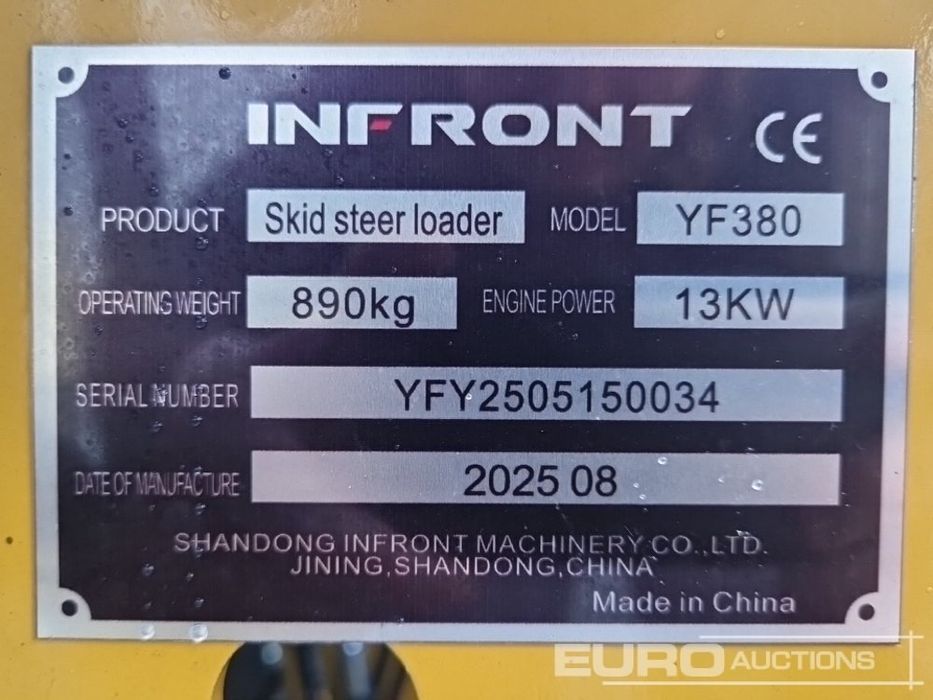 Mini incarcator compact (infront)
