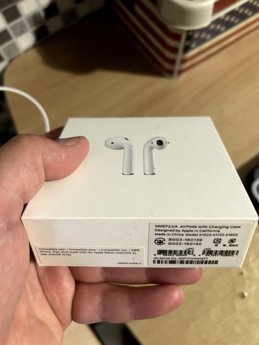 Apple AirPods 1 Поколение