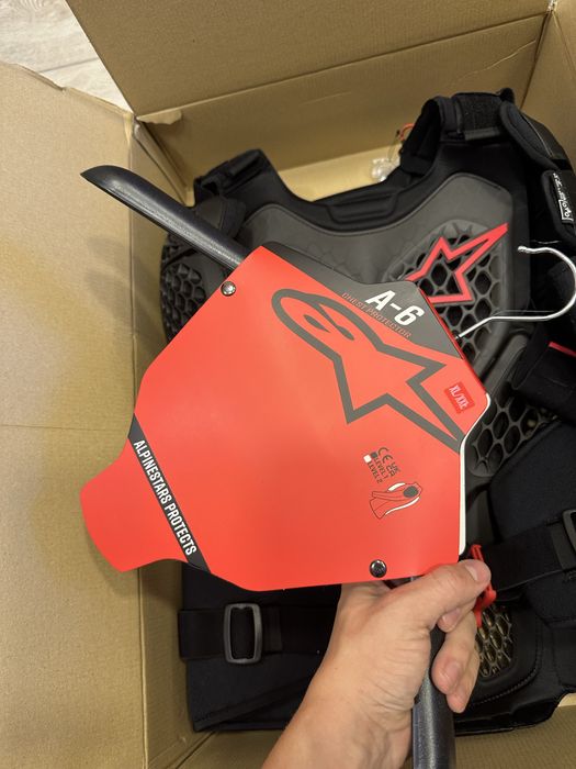 Панцирь alpine stars enduro новый A-6
