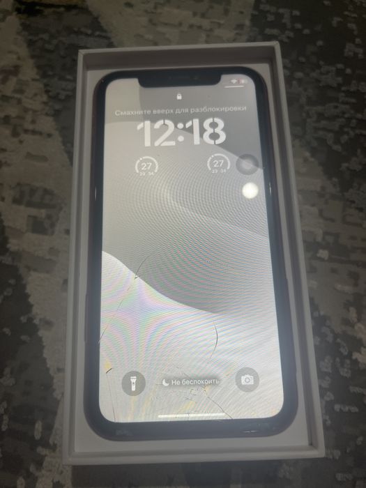 Продам iPhone XR 64 GB
