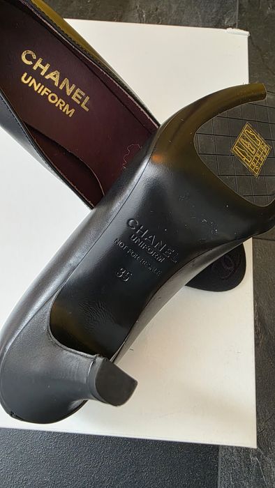 Pantofi cu toc Chanel