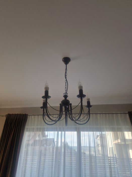 Candelabru/lustra