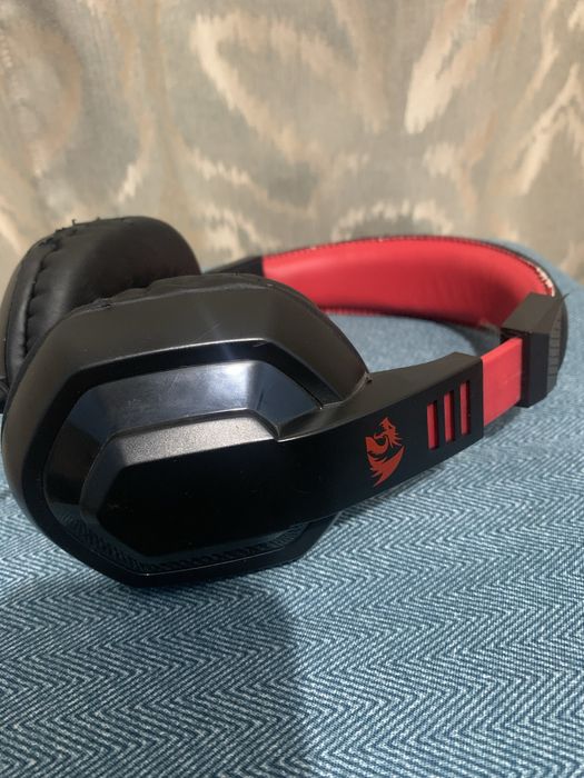 Vand Boxe si Casti Gaming (Scorpion / Redragon)
