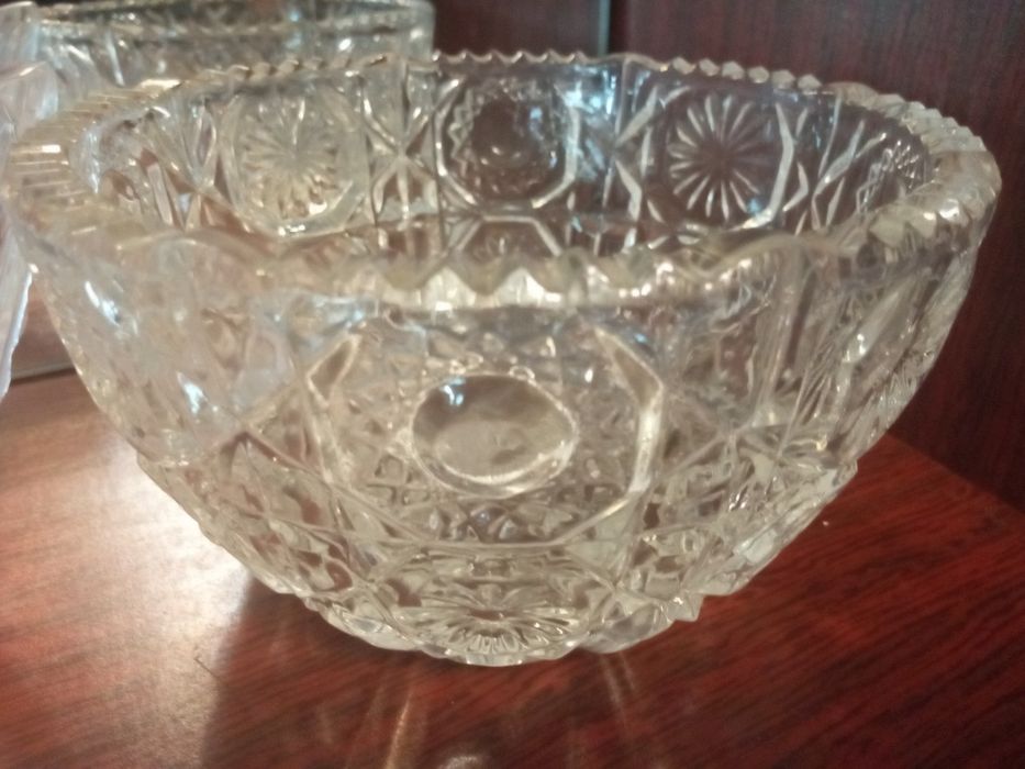 Хрусталь настоящий. Вазы- салатники
