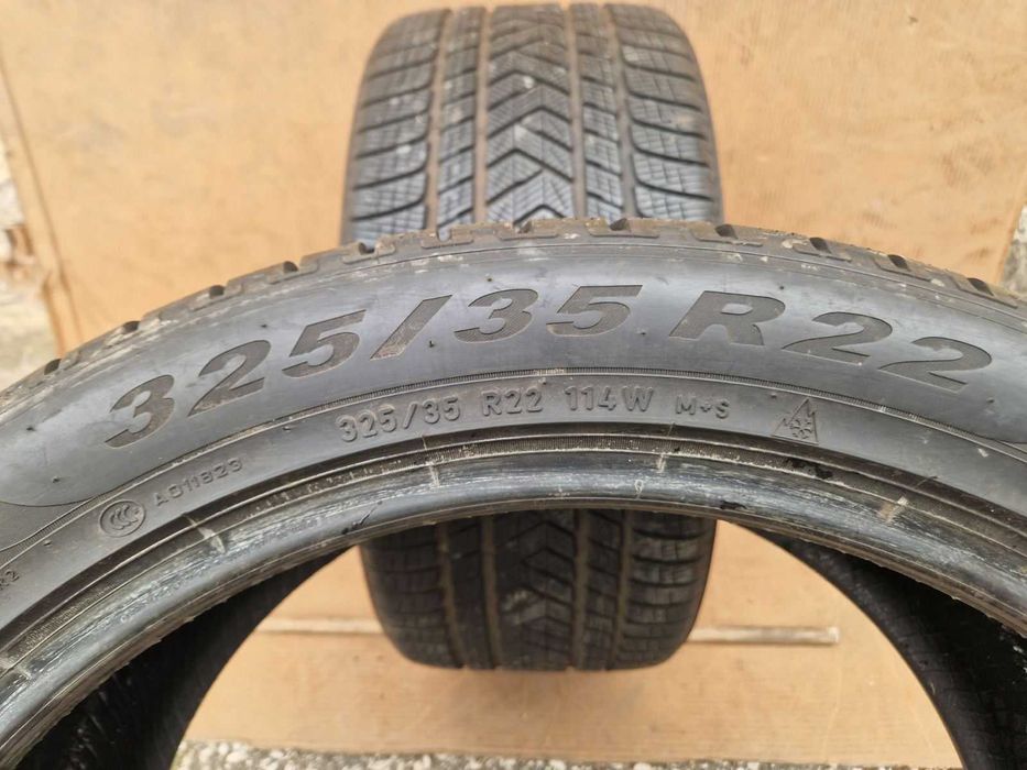 2 Pirelli R22 325/35
Зимни гуми 
DOT3419