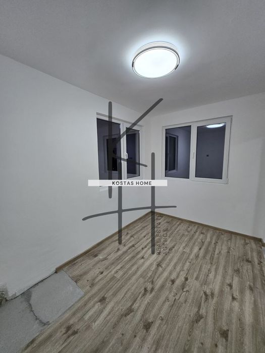 Етаж от къща в Варна-Галата площ 107,двор147кв.м.- цена 220000