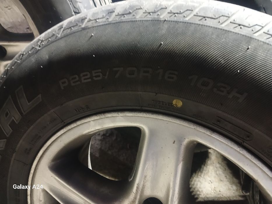 Продам диски на 16 LEXUS