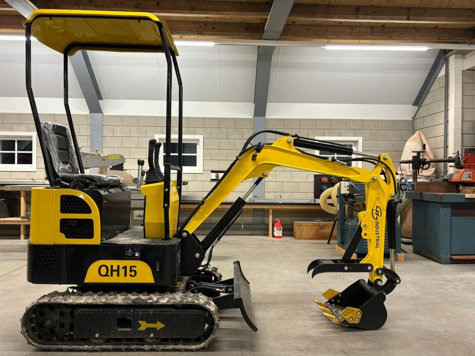 Mini excavator Q15 nou nouț