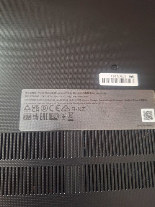 Laptop lenova G15 G4