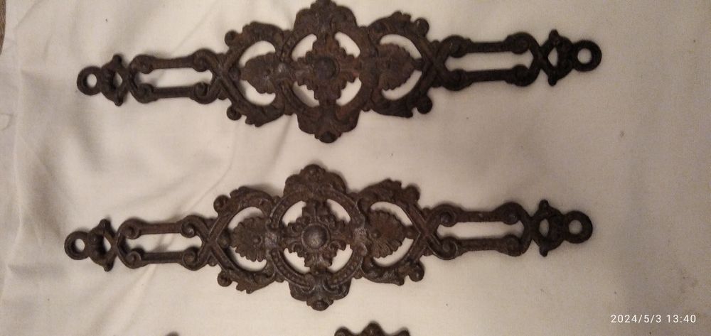 Стар метален обков.