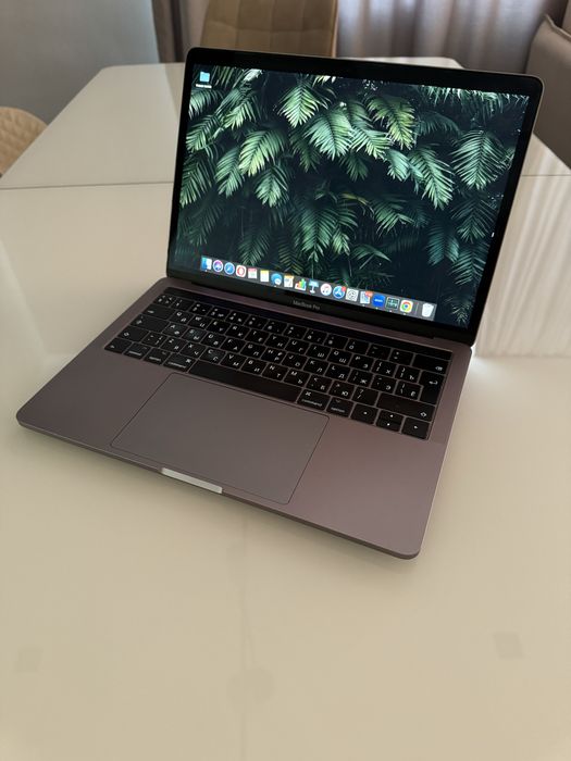 MacBook Pro 13” 2017 Touch Bar, 8GB / 256GB