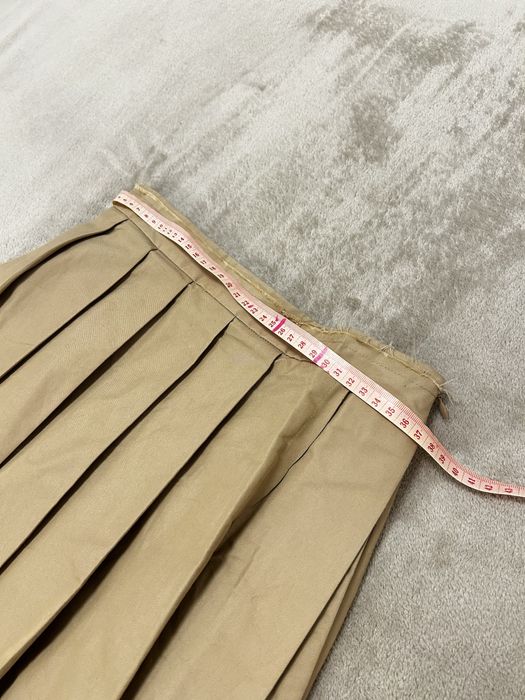 COS fusta bej plisata