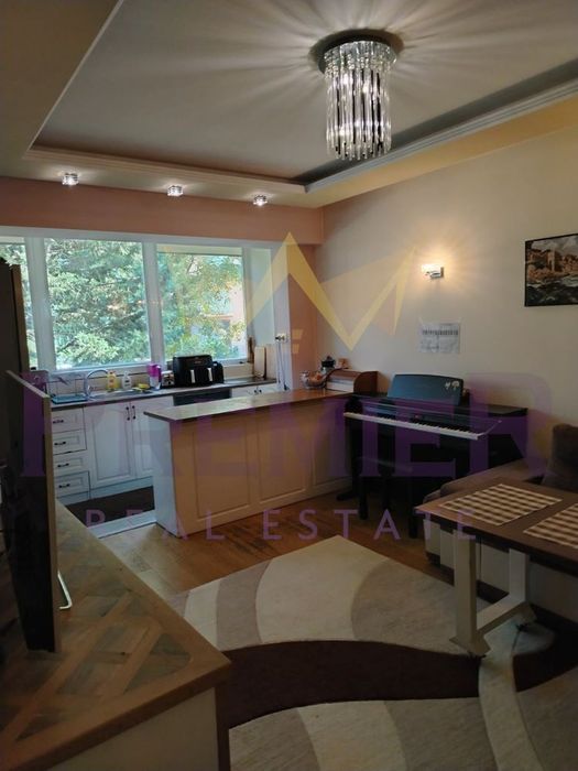 Простроен тристаен апартамент в Несебър