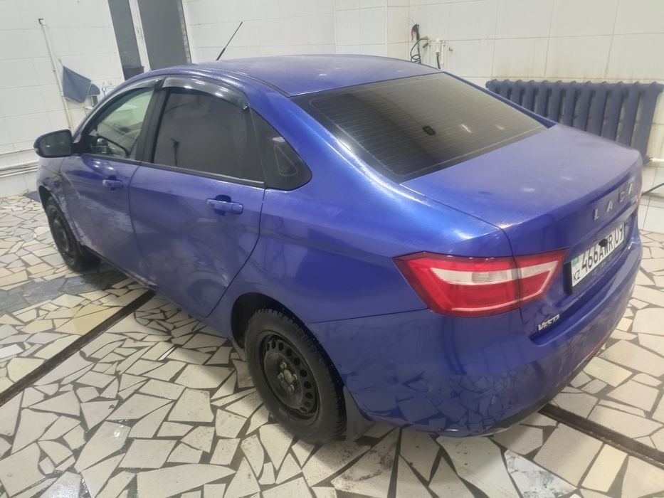 Лада Веста 2020 год