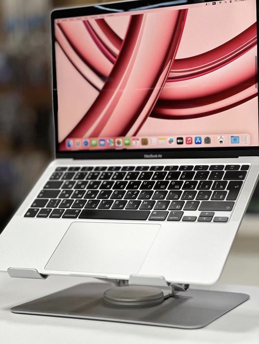 MacBook Air M1 | 8/256Gb | АКБ99%