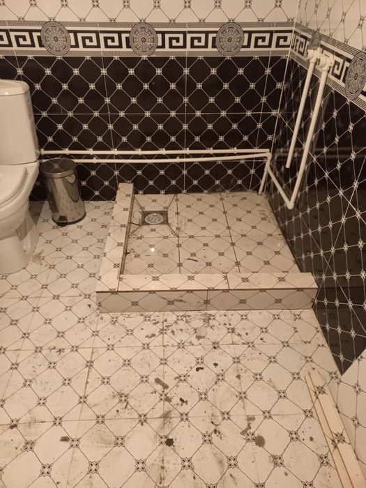 Кафел сантехника.