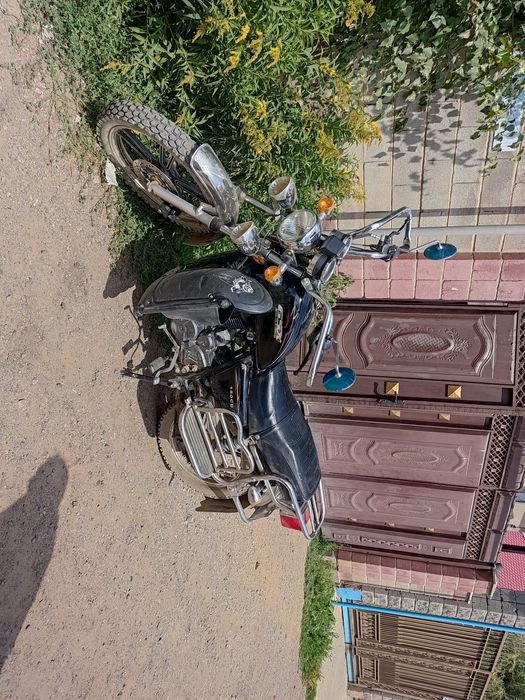 Мотоцикл Сузуки 200сс